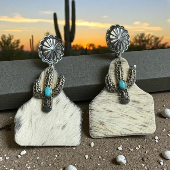 🆕️ Handmade Cowgirl Leather Earrings Boho Chic Cactus Style with Turquoise👢 - Picture 7 of 9